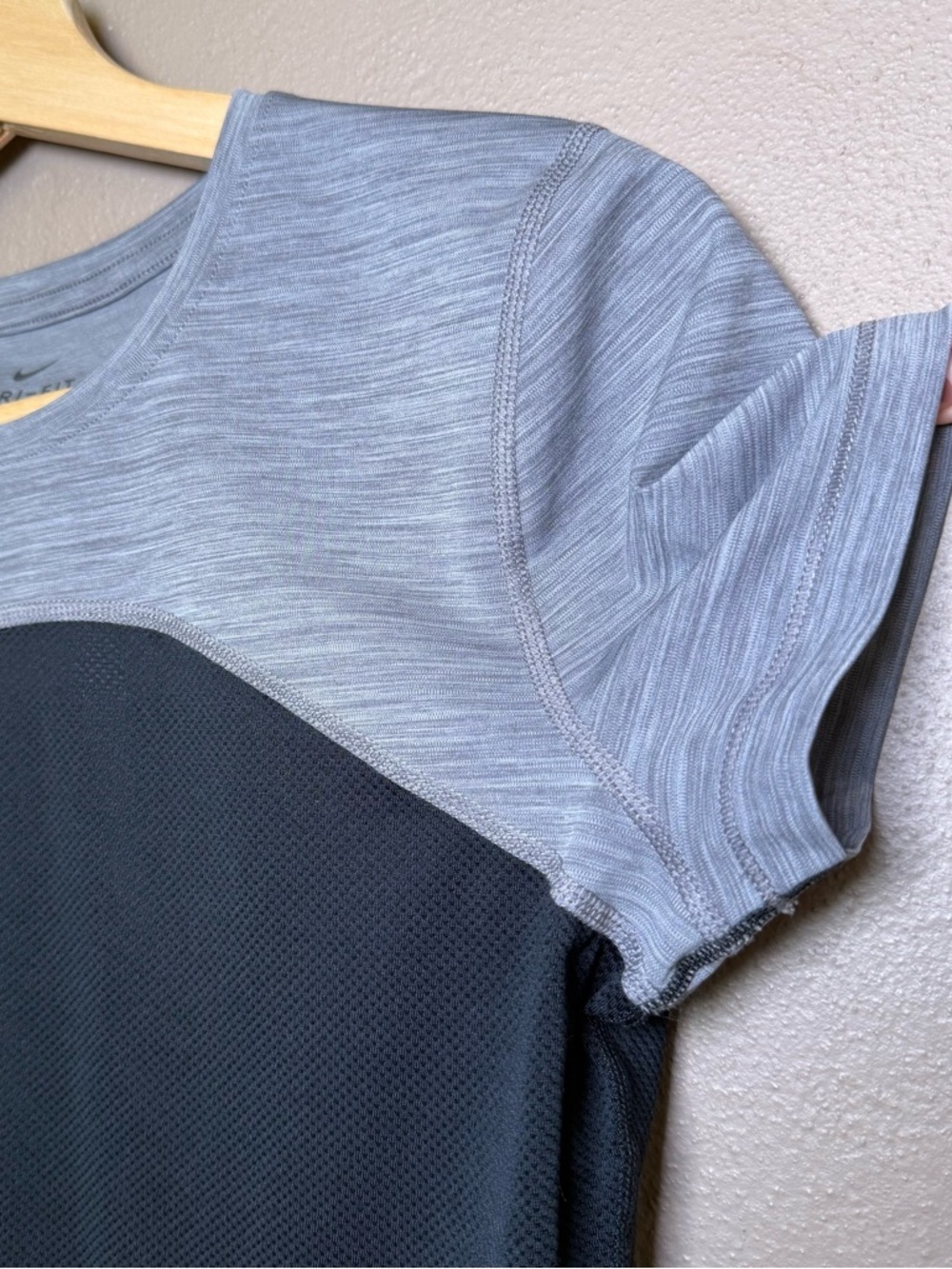 Nike Women's Pro Short Sleeve Crop Top - Gunsmoke/Heather Size Small - Picture 7 of 15